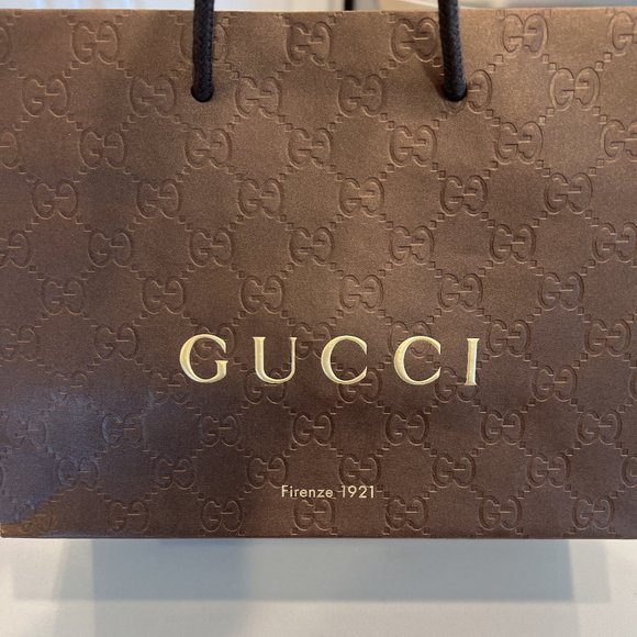 Authentic New Gucci Embossed Logo Print Small Shopping Bag - Picture 2 of 7